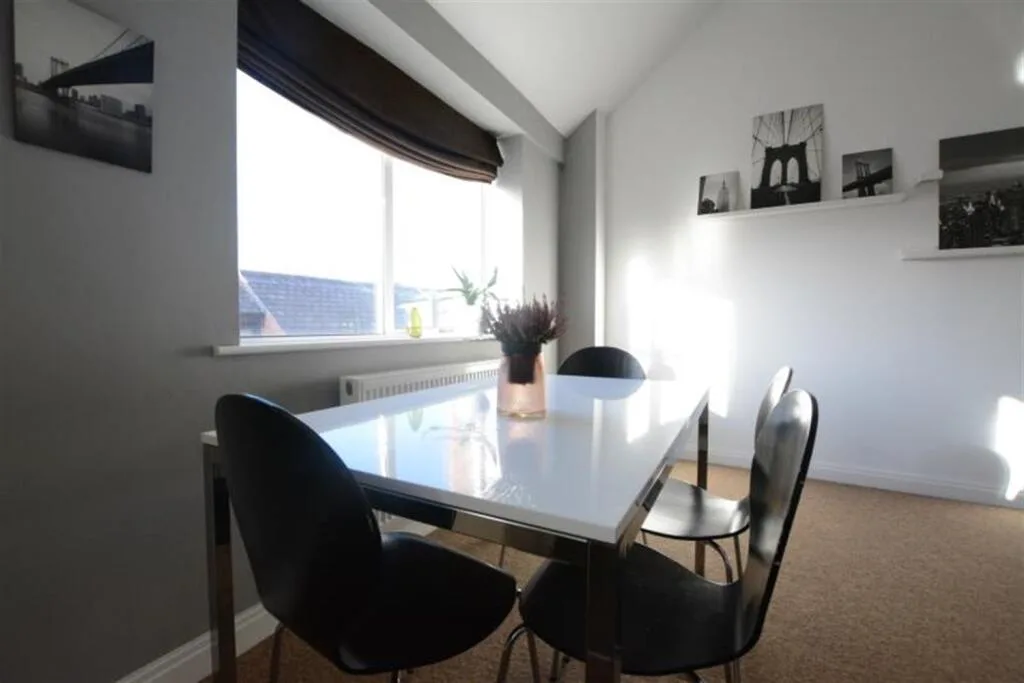 2 bedroom duplex for rent