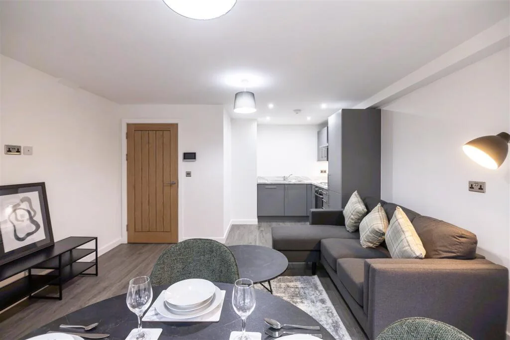 2 bedroom apartment for rent