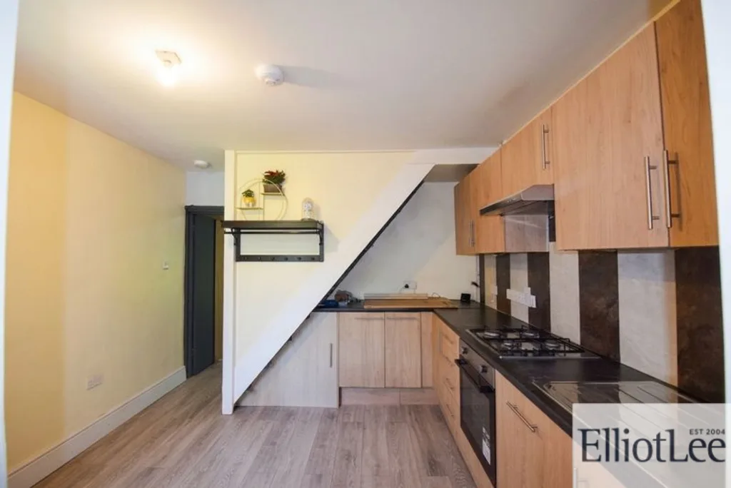 2 bedroom terraced house for rent