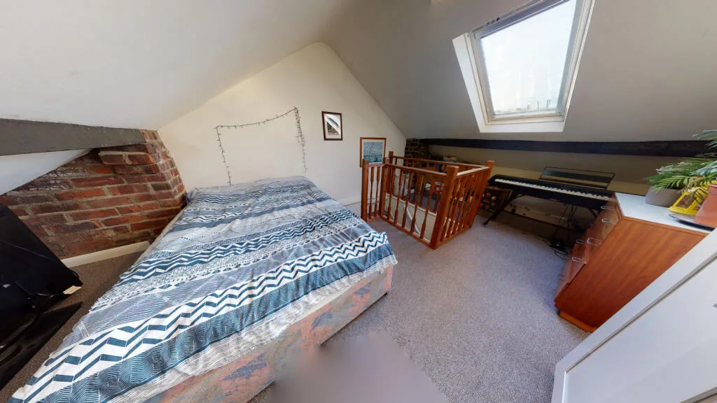 3 bedroom end of terrace house for rent