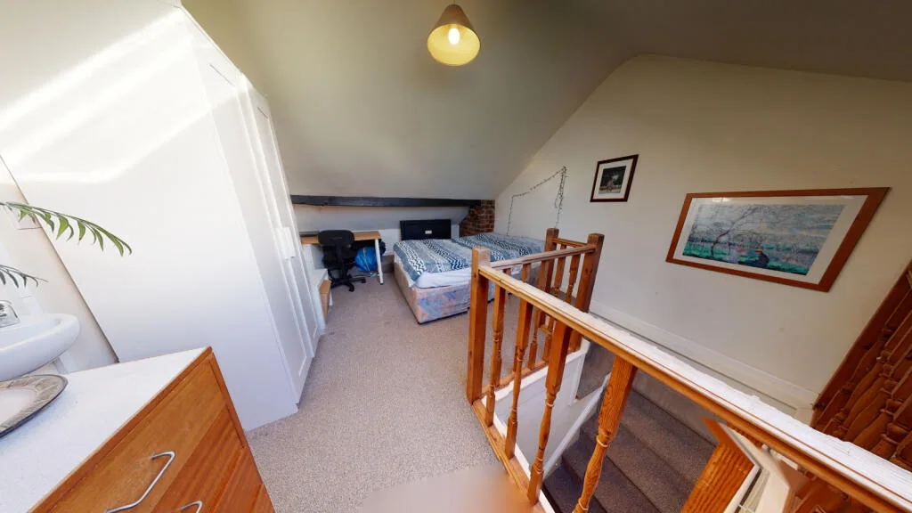 3 bedroom end of terrace house for rent