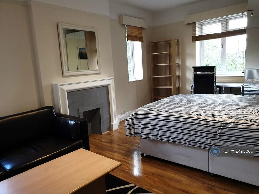 4 bedroom flat for rent