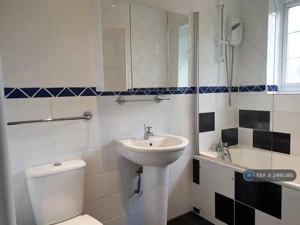 4 bedroom flat for rent