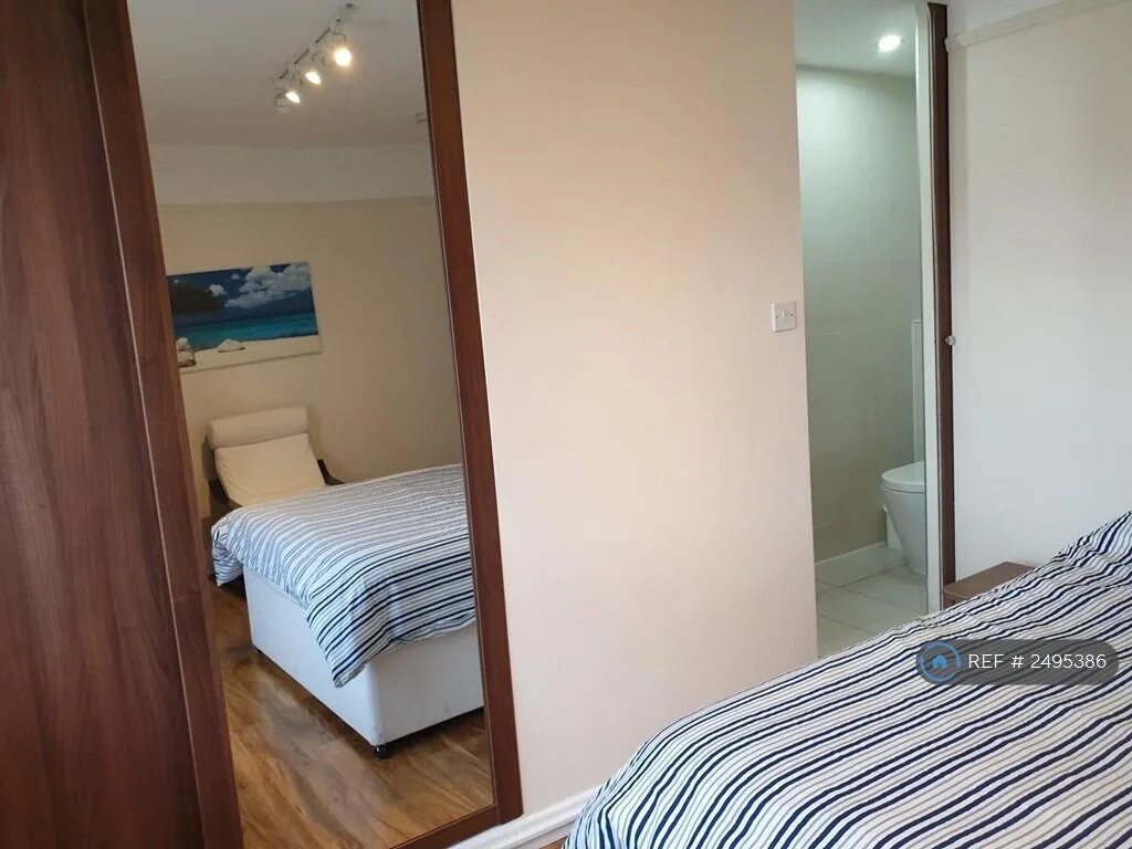 4 bedroom flat for rent