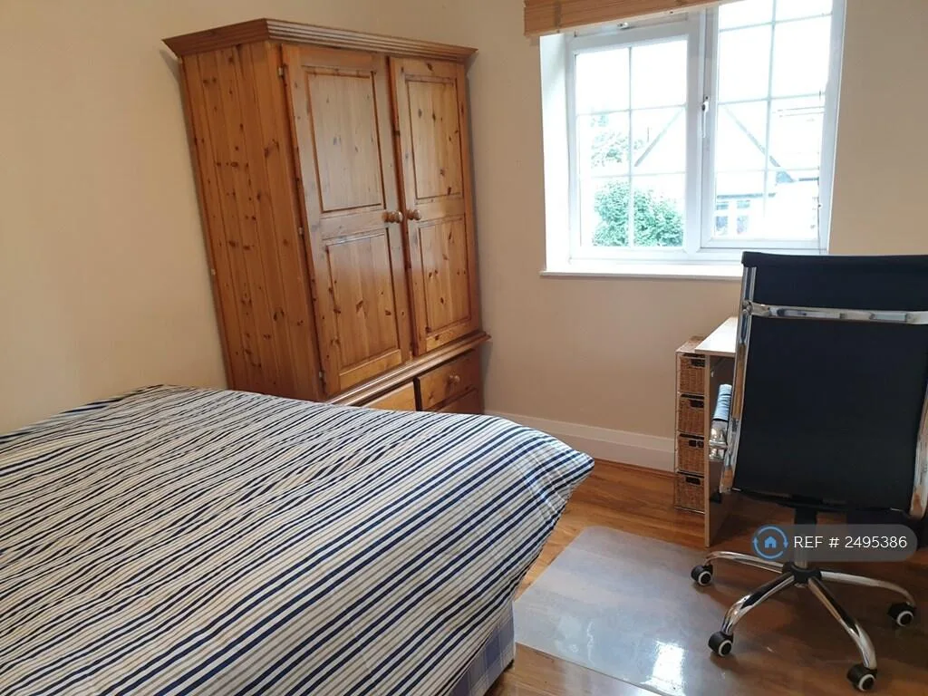 4 bedroom flat for rent