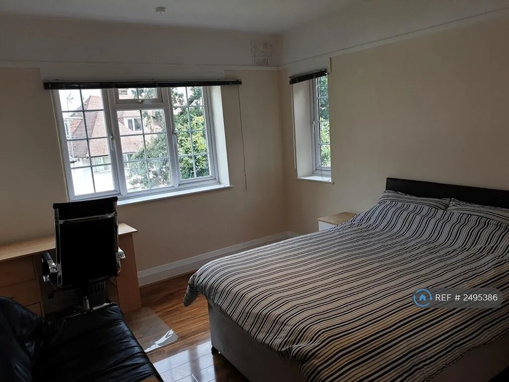 4 bedroom flat for rent