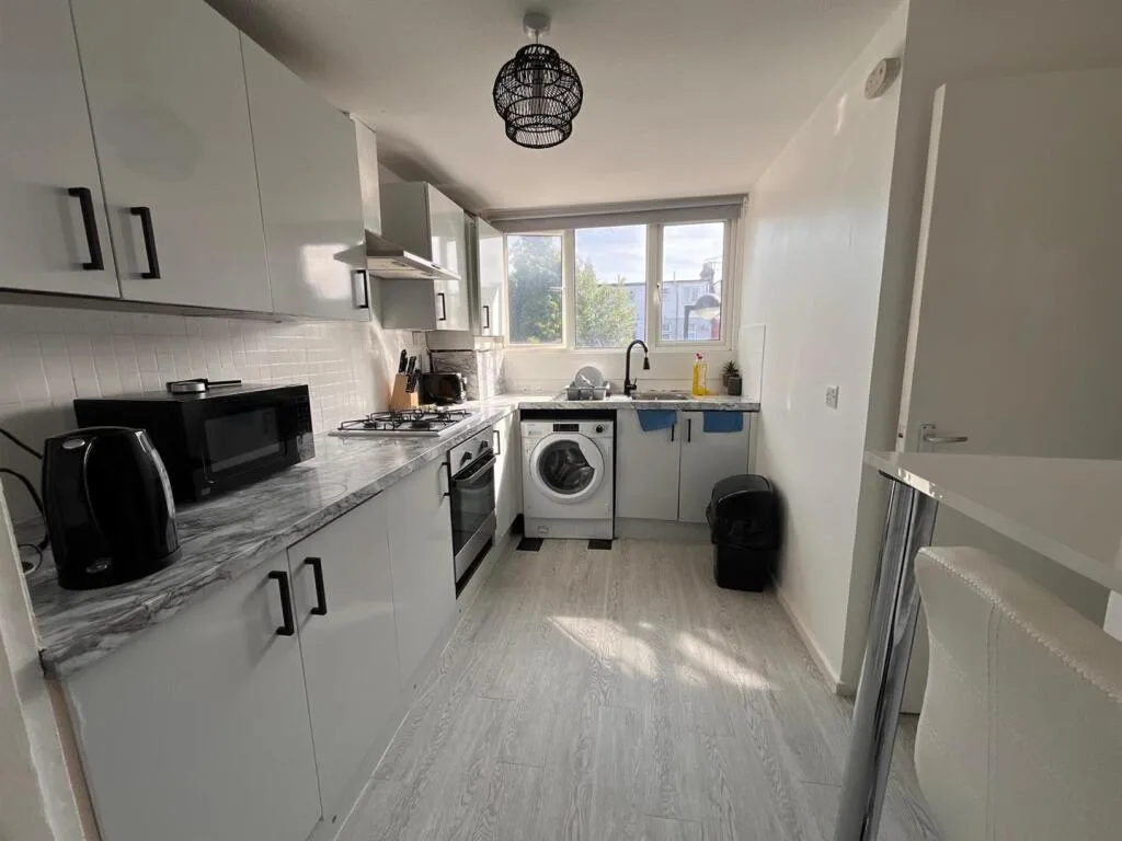 3 bedroom apartment for rent