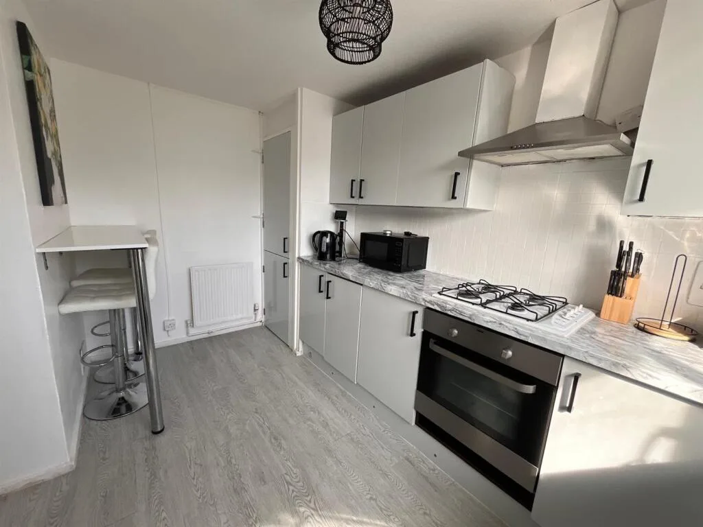 3 bedroom apartment for rent