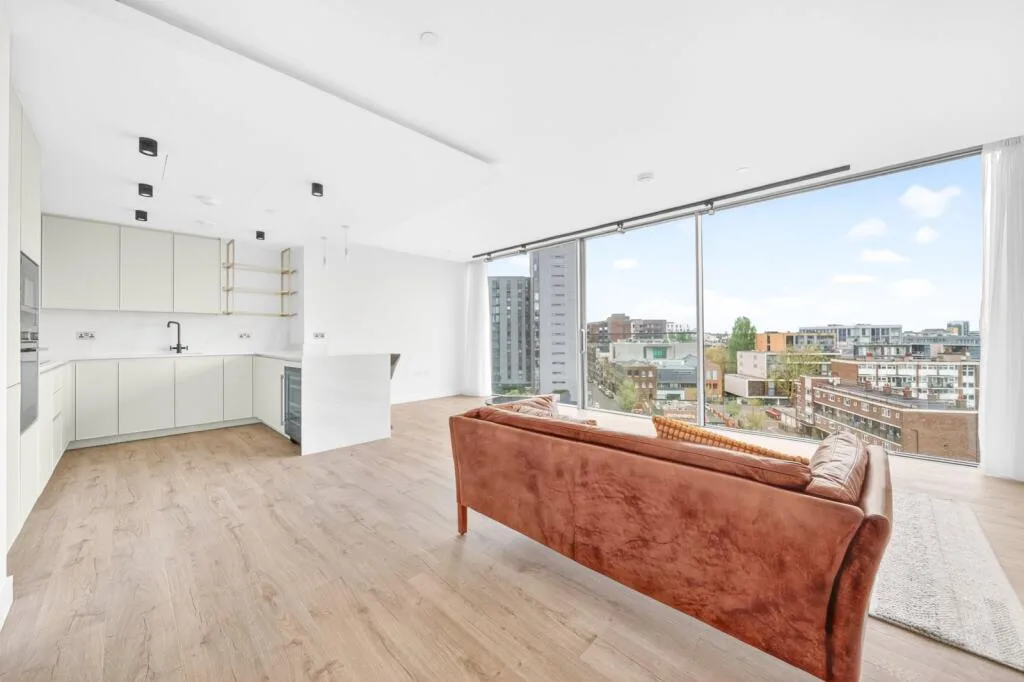 3 bedroom flat for rent