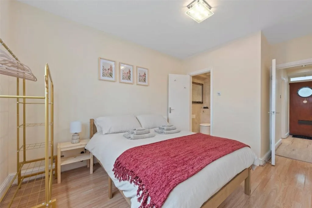 2 bedroom apartment for rent