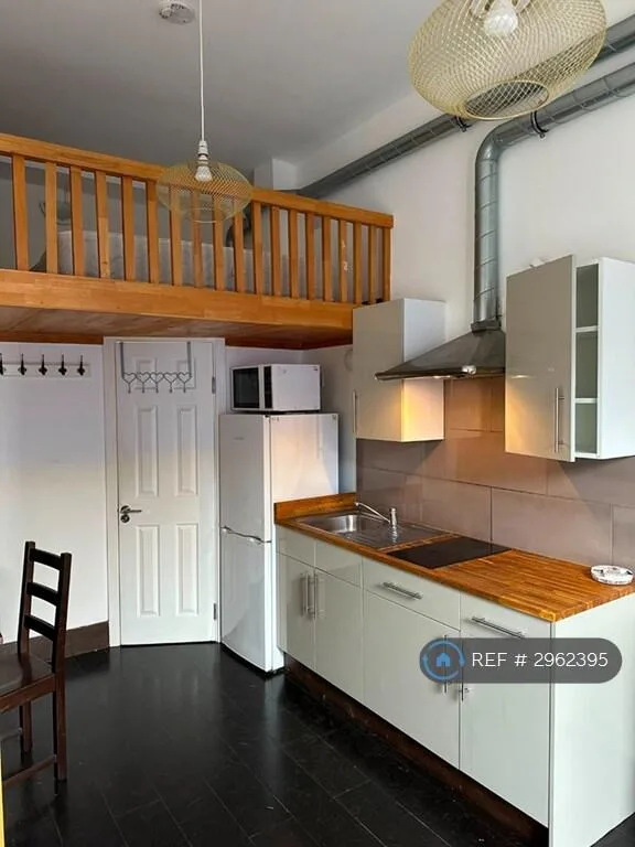 Studio flat for rent