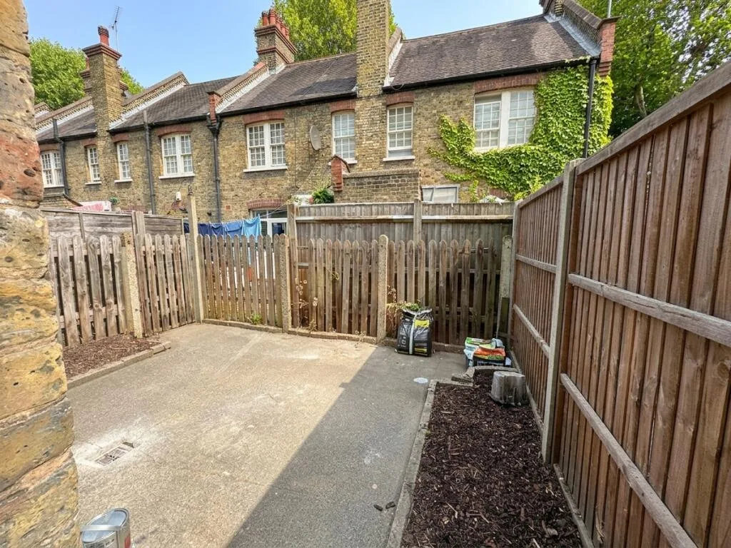 3 bedroom terraced house for rent