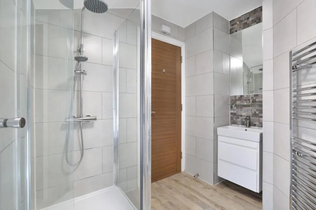 2 bedroom maisonette for rent