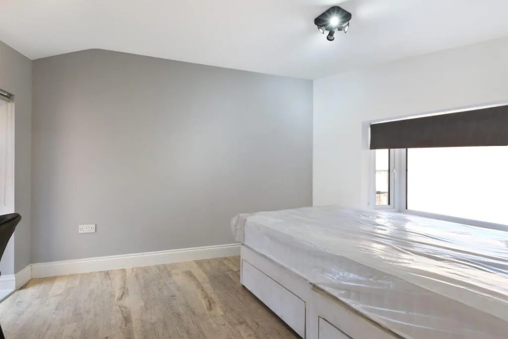2 bedroom maisonette for rent