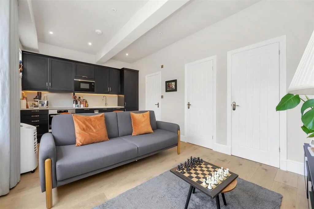 1 bedroom house for rent