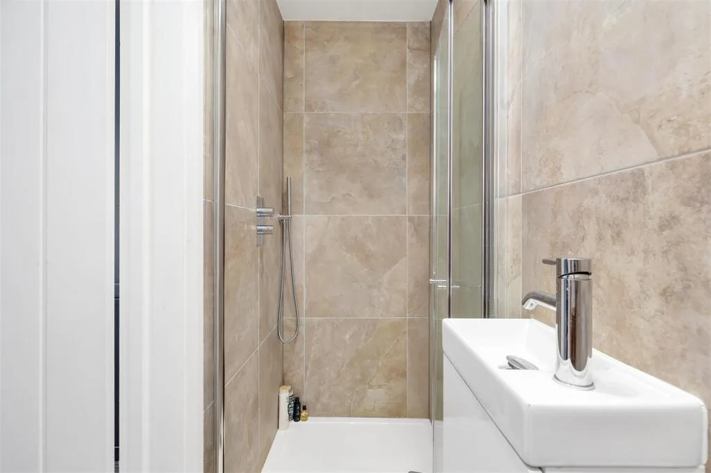 1 bedroom house for rent