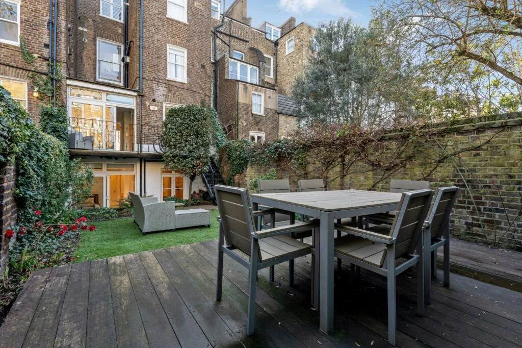 3 bedroom flat for rent