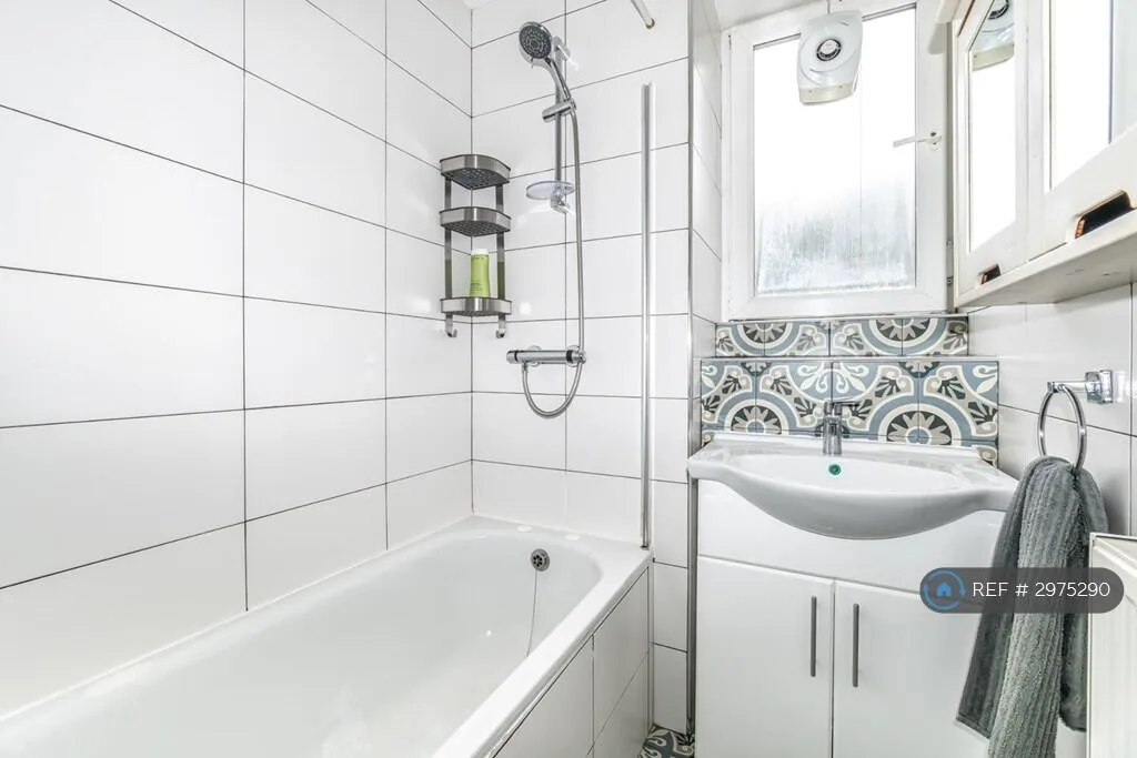 4 bedroom flat for rent