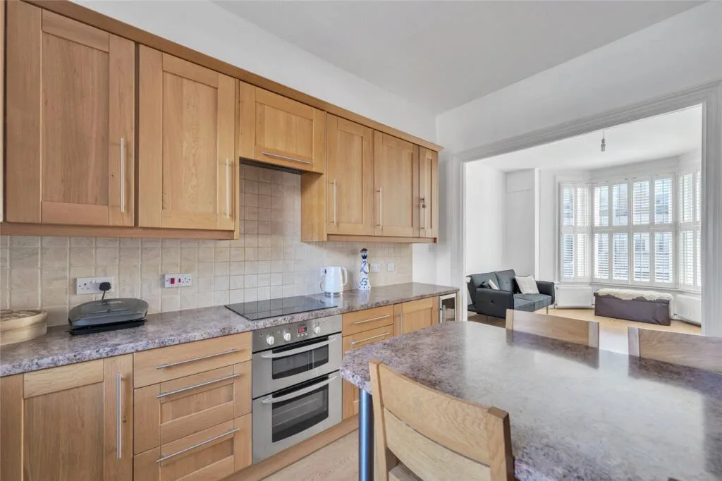 3 bedroom apartment for rent