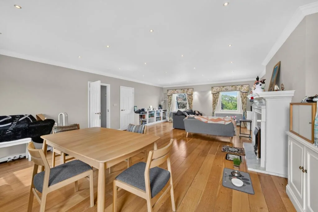 3 bedroom flat for rent