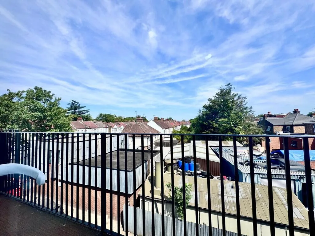 2 bedroom flat for rent