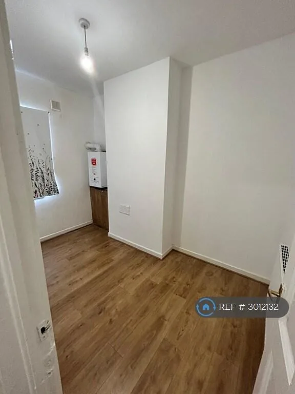 3 bedroom end of terrace house for rent