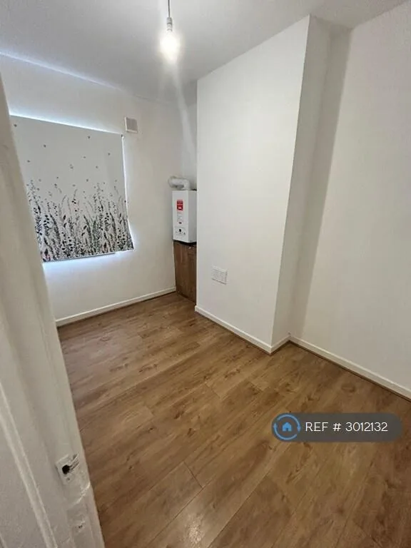 3 bedroom end of terrace house for rent