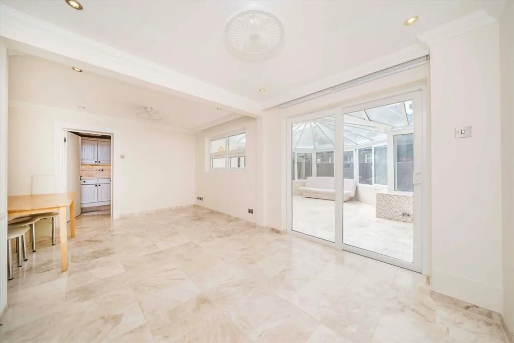 4 bedroom house for rent