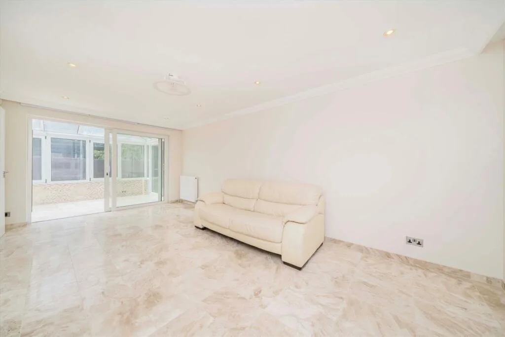 4 bedroom house for rent