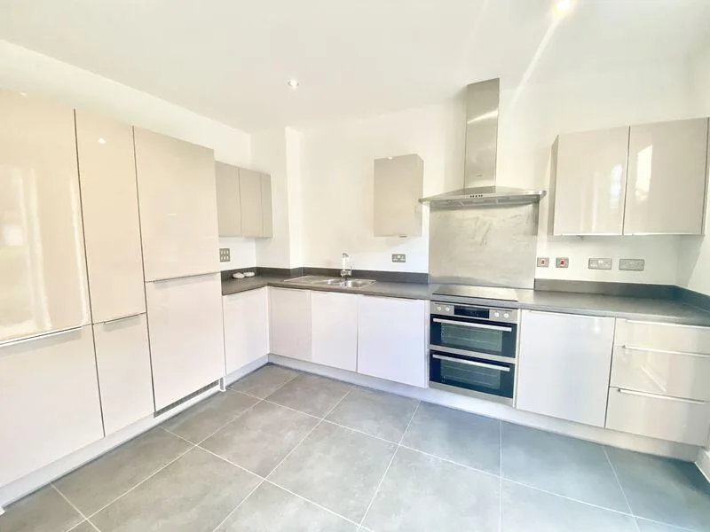 4 bedroom terraced house for rent