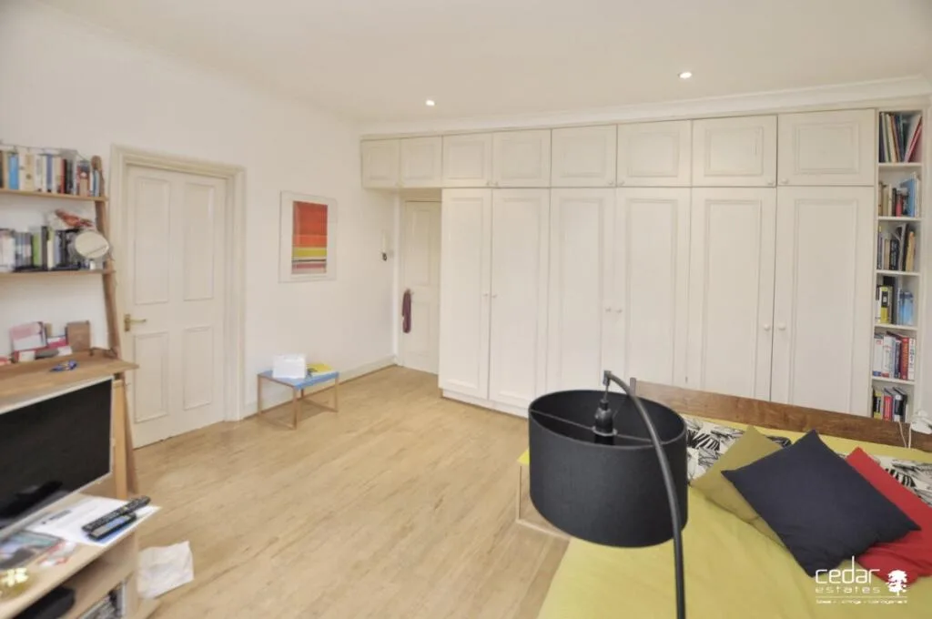 Studio flat for rent