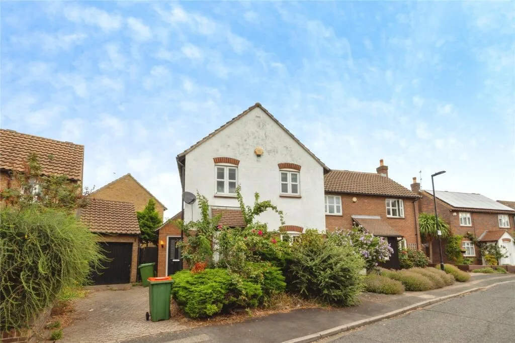 3 bedroom detached house for rent