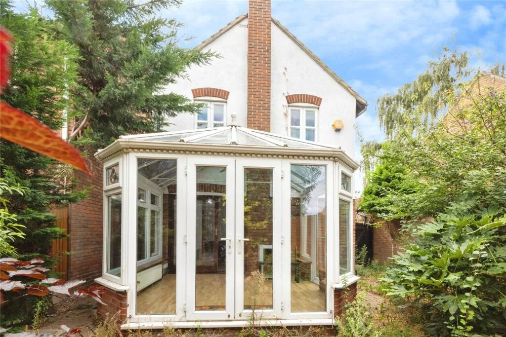 3 bedroom detached house for rent