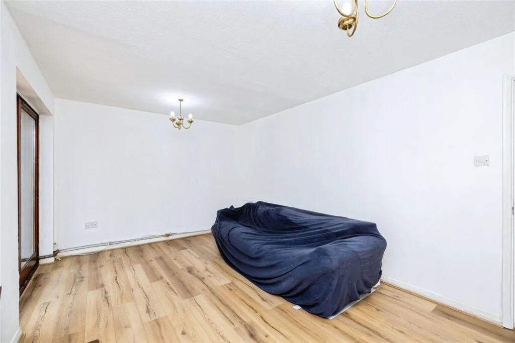 3 bedroom detached house for rent