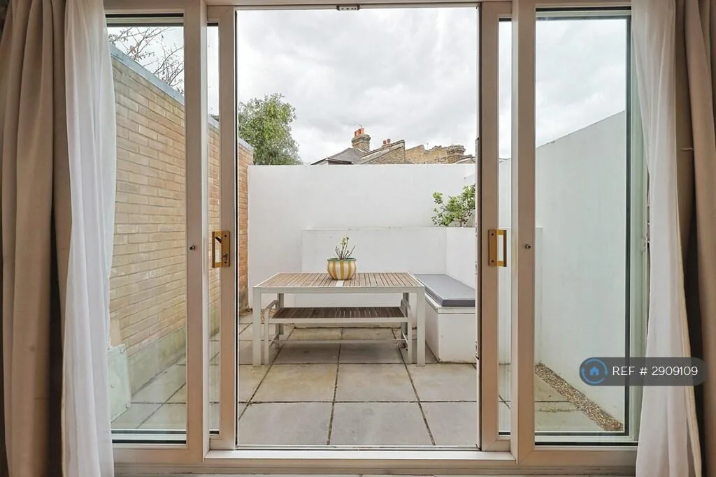 2 bedroom terraced house for rent
