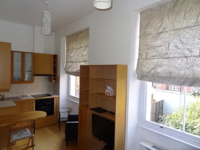 Studio flat for rent
