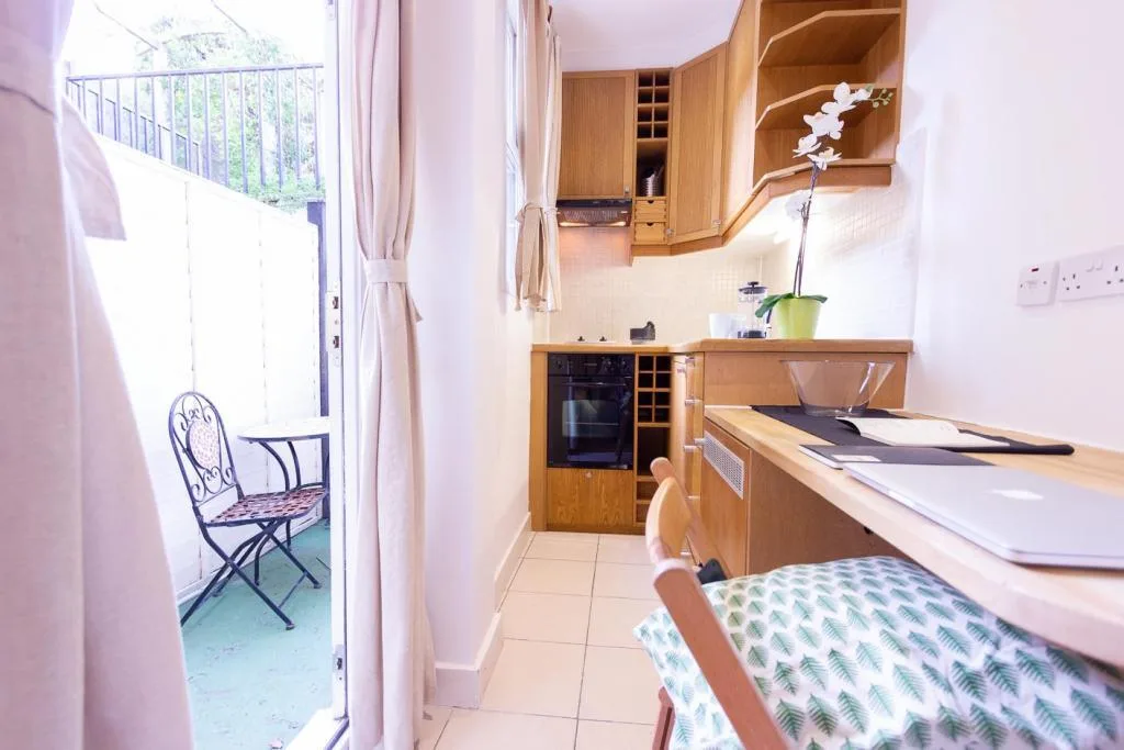 Studio flat for rent