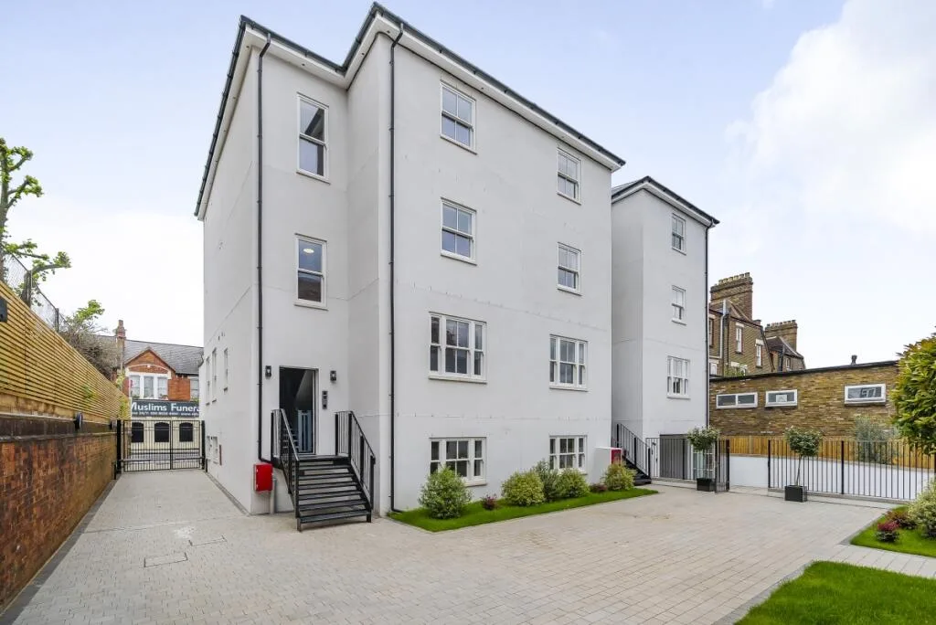 2 bedroom flat for rent