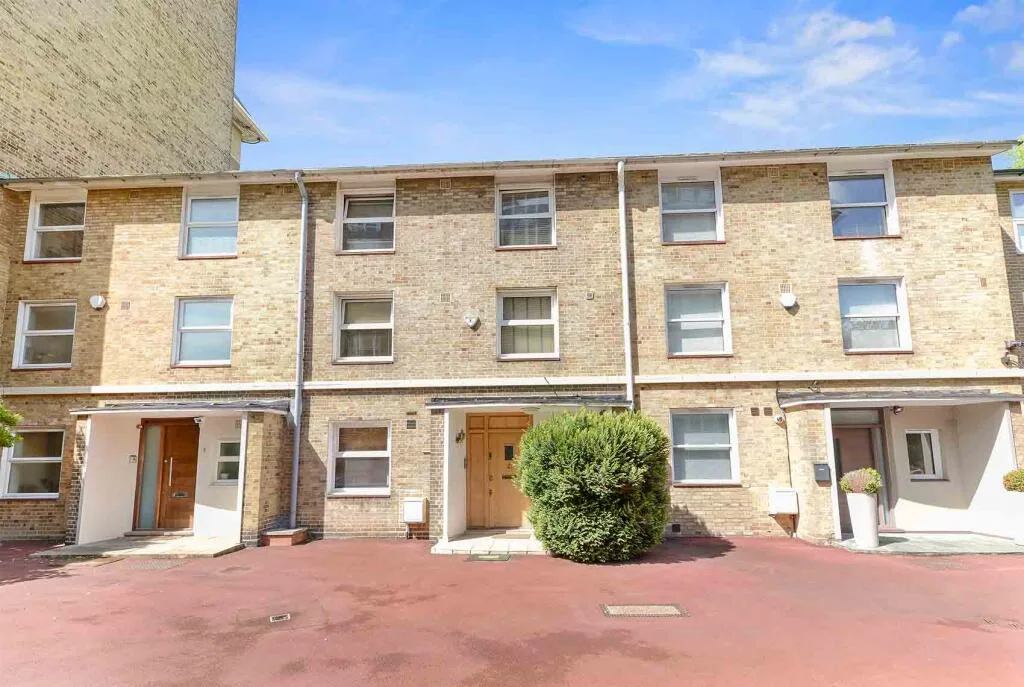 4 bedroom house for rent