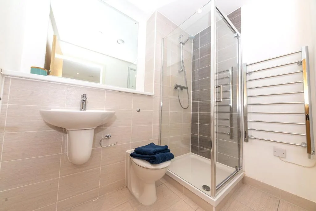 3 bedroom flat for rent