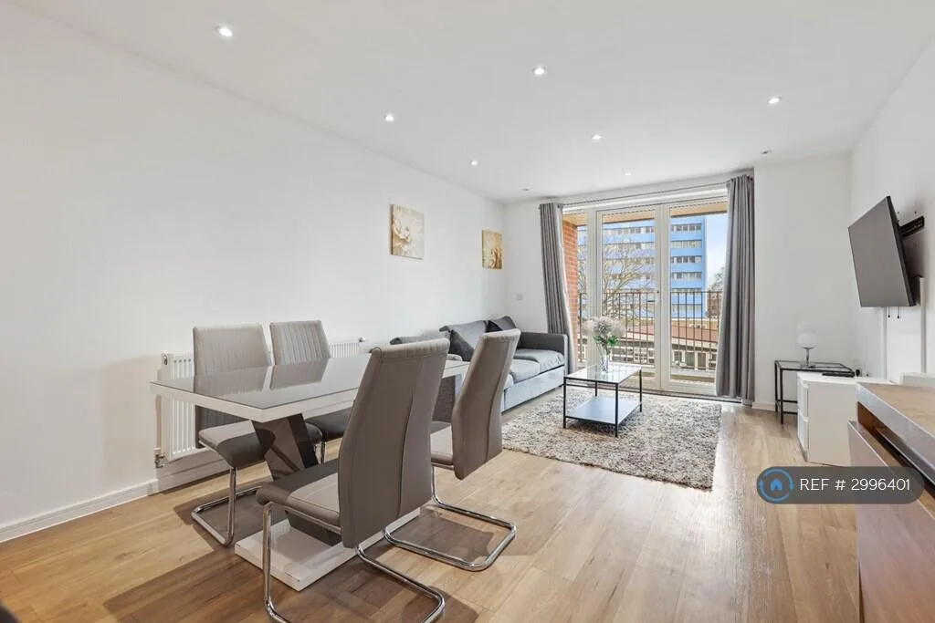 2 bedroom flat for rent