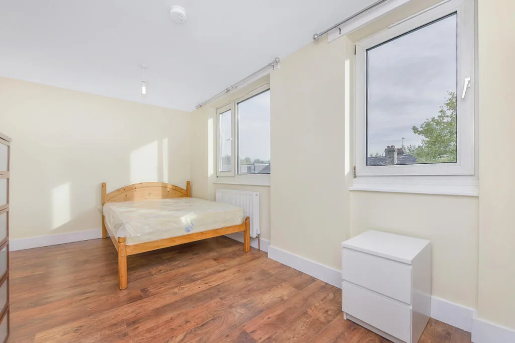 4 bedroom maisonette for rent