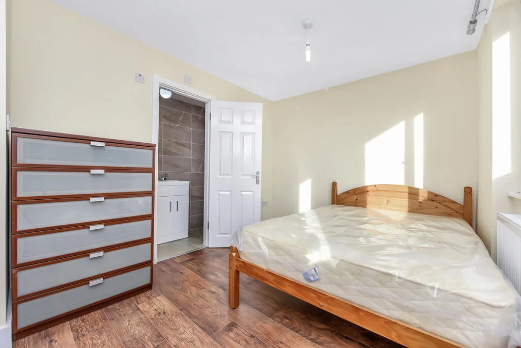 4 bedroom maisonette for rent