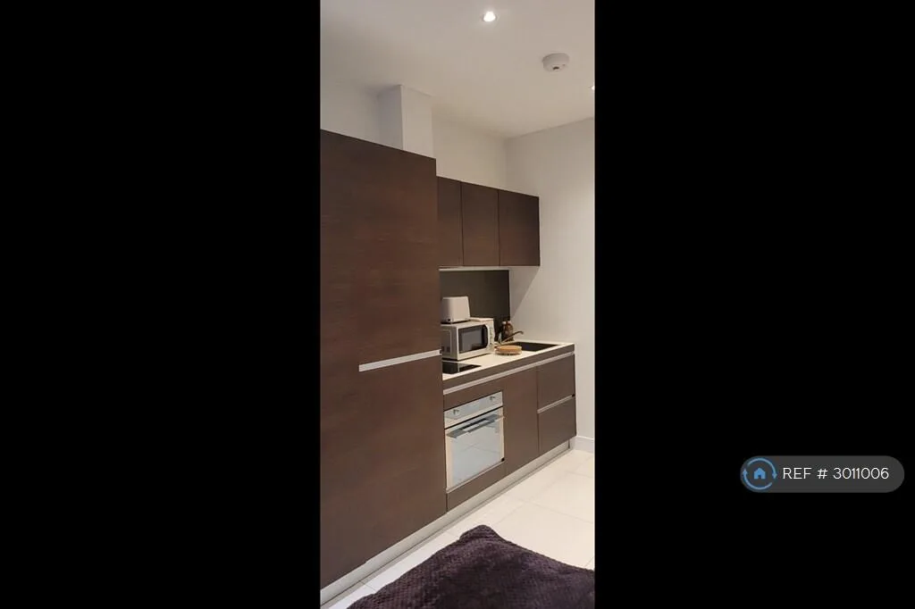Studio flat for rent