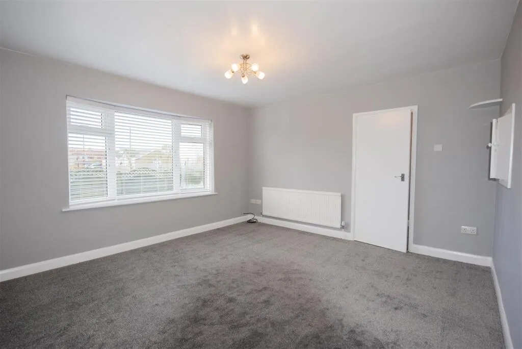 3 bedroom detached bungalow for rent