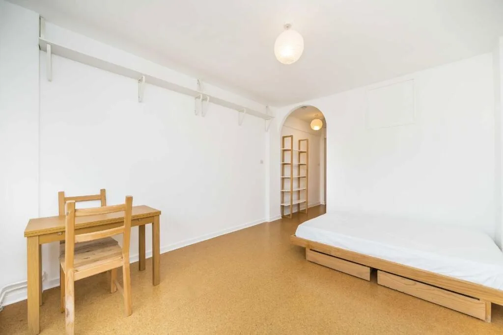 Studio flat for rent