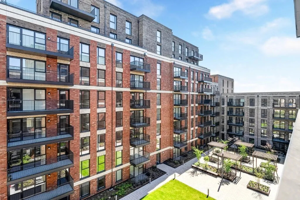 3 bedroom apartment for rent