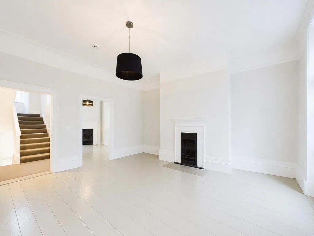 2 bedroom town house for rent