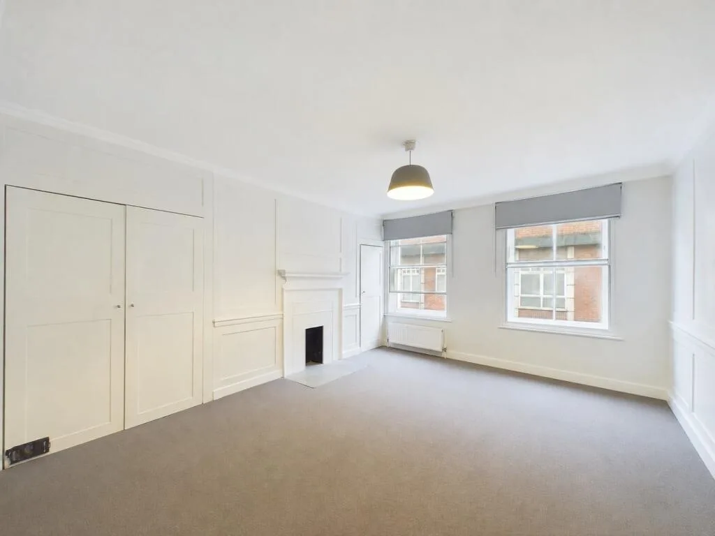 2 bedroom town house for rent