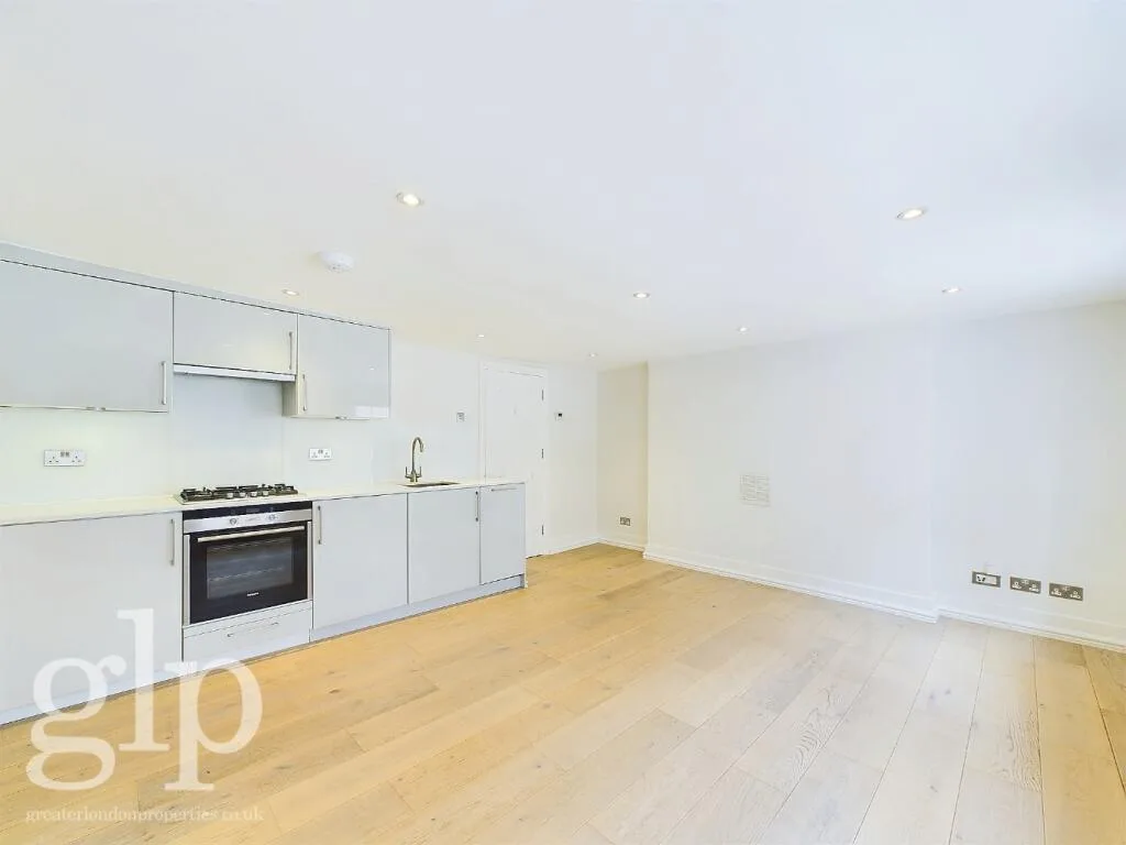 Studio apartment for rent